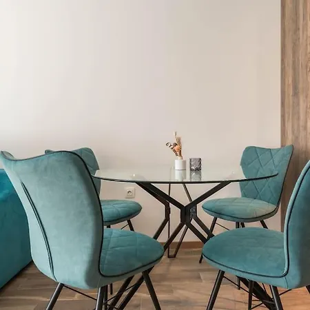 Azur Deluxe Apartment Saints Constantine and Helena