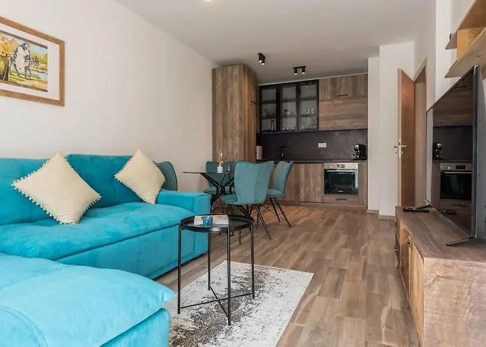 Azur Deluxe Apartment *