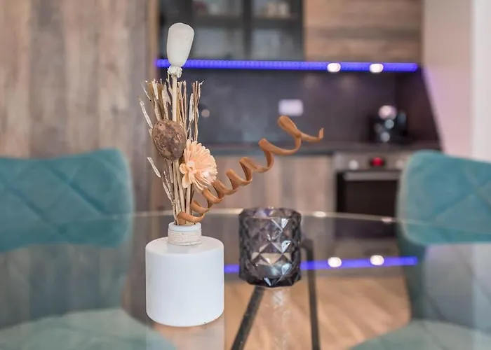 Azur Deluxe Апартамент