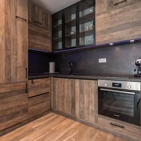 Azur Deluxe * セインツ・コンスタンティン＆ヘレナ