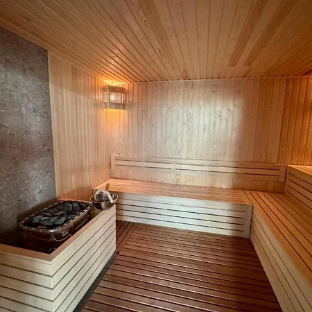 Azur Deluxe Saints Constantine and Helena