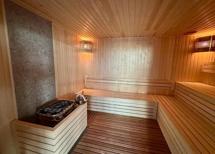 Azur Deluxe Saints Constantine and Helena